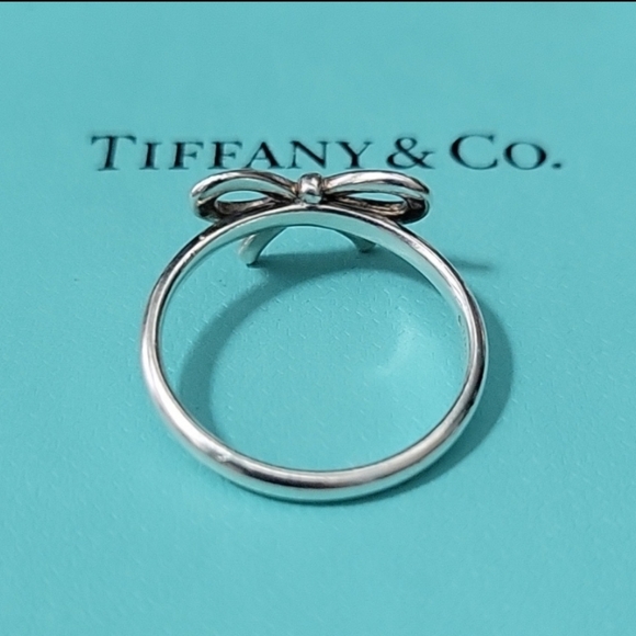 Authentic Tiffany & Co. Bow Ring - Picture 8 of 9